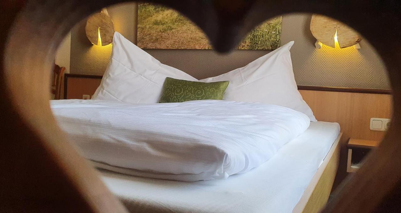 Gasthaus & Hotel Drei Lilien Werbach المظهر الخارجي الصورة