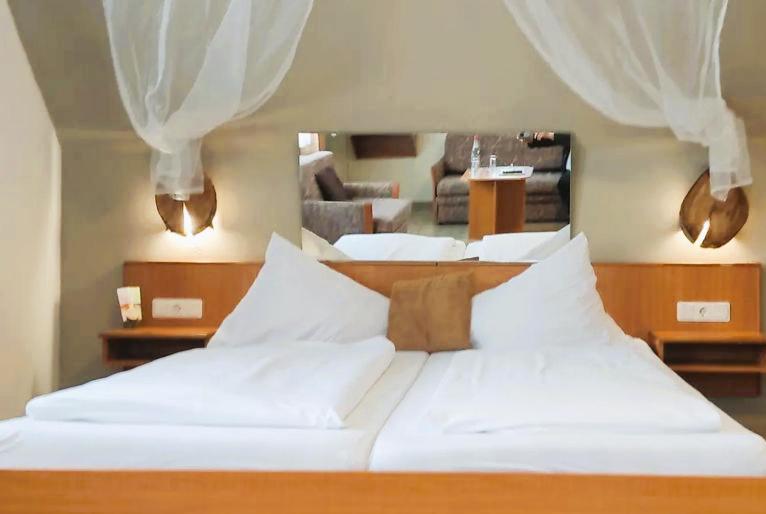 Gasthaus & Hotel Drei Lilien Werbach المظهر الخارجي الصورة